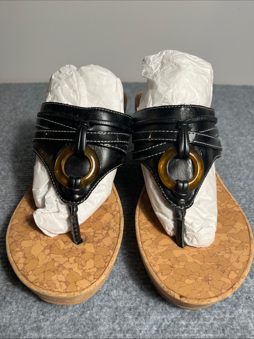 Clarks Black Leather Thong Sandals with Tortoiseshell Ring Accent